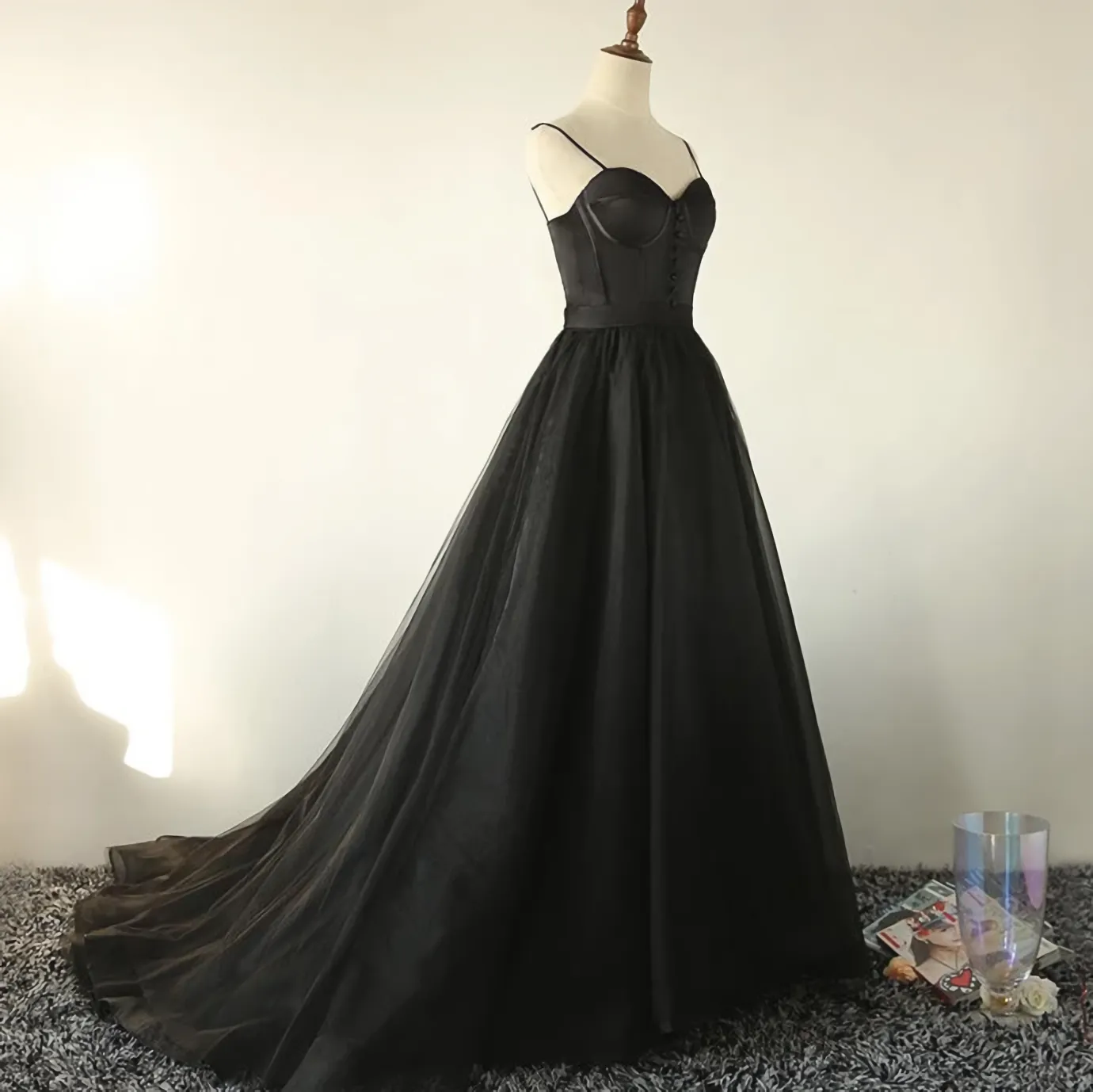 Ball Gown Spaghetti Straps Black Tulle Prom Dress Long Brush Sweep Train Prom Dress