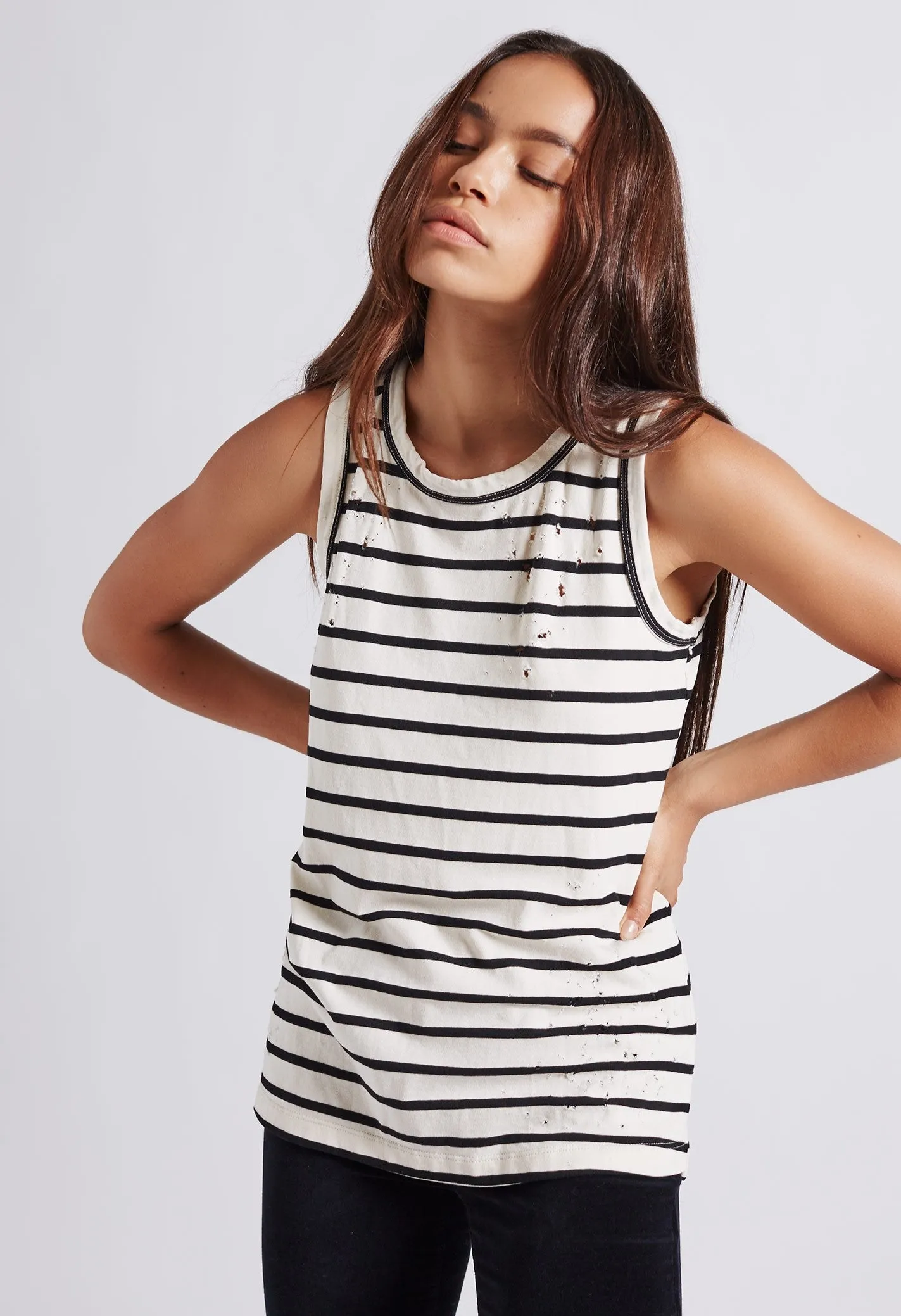 Current Elliott - The Muscle Tee in BW Stripe X Destroy