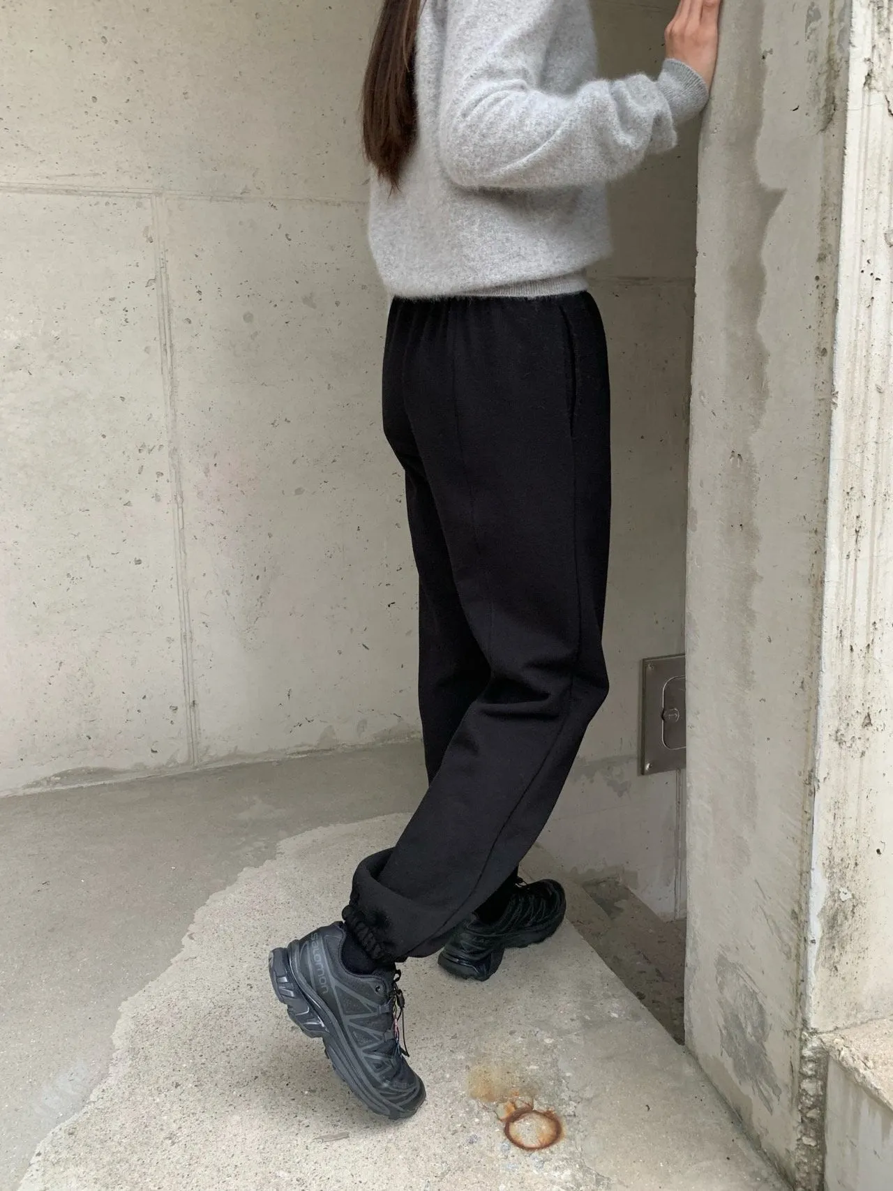 LOOSE STITCH JOGGER PANTS