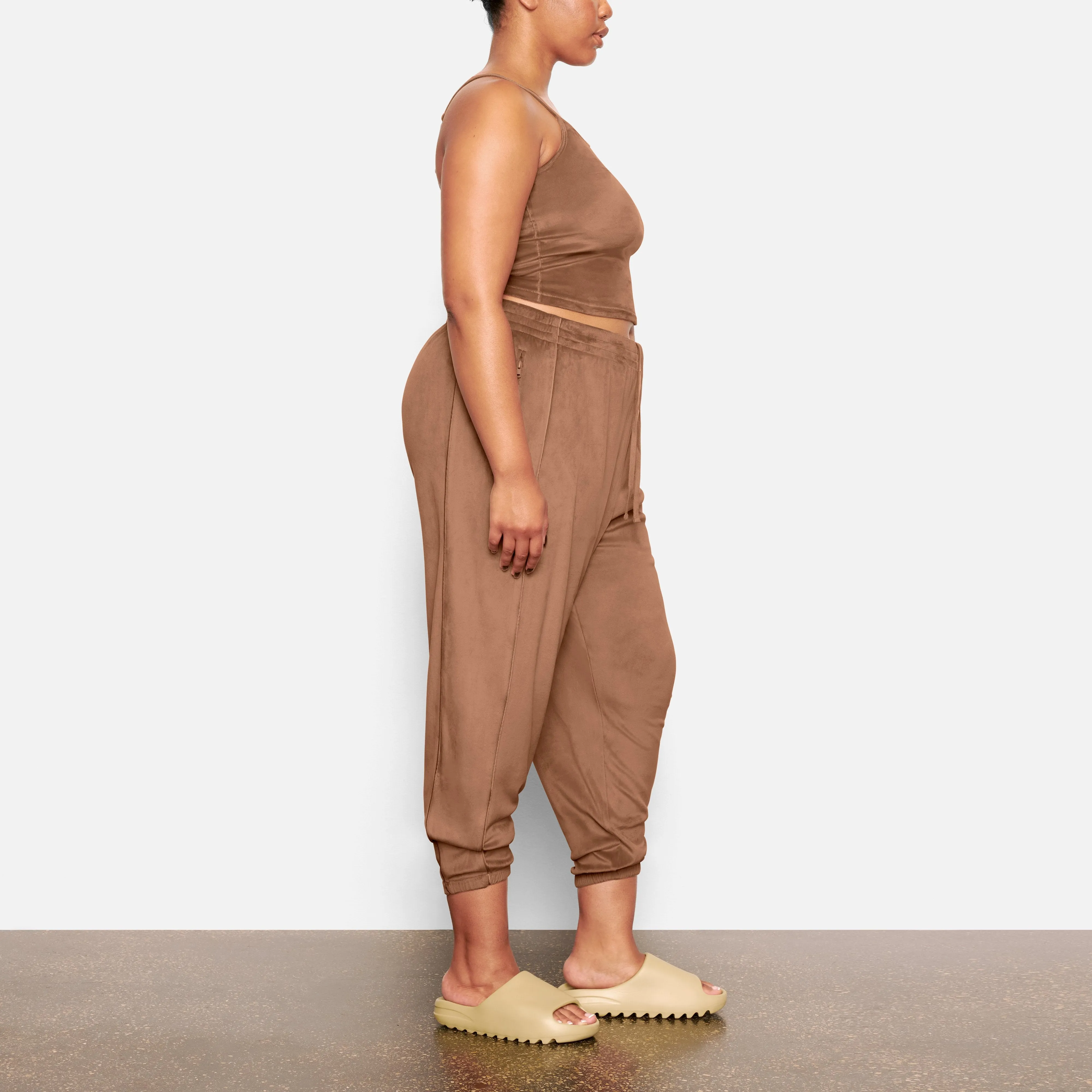 VELOUR OVERSIZED JOGGER | SIENNA